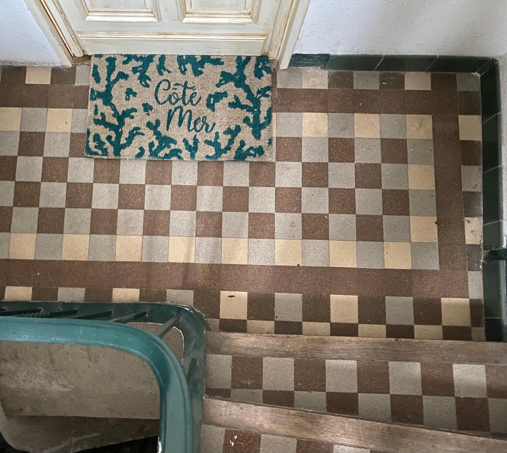 Click! Casa Lamartine Fabulous Ideal Location Walk To All!!! Каси Экстерьер фото